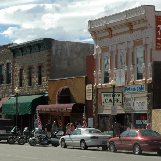 Watch: Luke Bell playing a song on this Cody, Wyoming street corner — Cody, USA