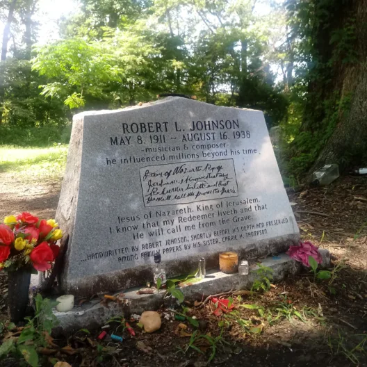 Robert Johnson's gravesite — Greenwood, USA