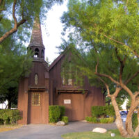 Little Church of the West — Viva Las Vegas Wedding Scene