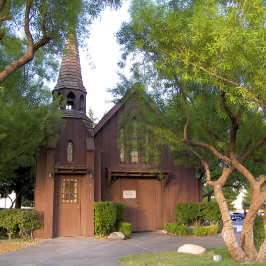 Little Church of the West — Viva Las Vegas Wedding Scene — Las Vegas, USA