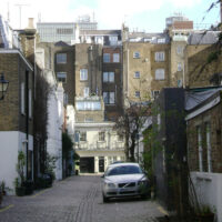 Spot where Bob Dylan looked for a place to collect his clip in London