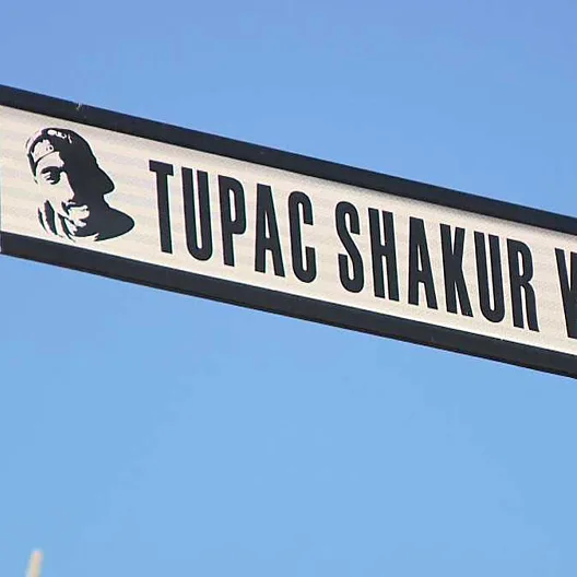 Tupac Shakur Way — Baltimore, USA
